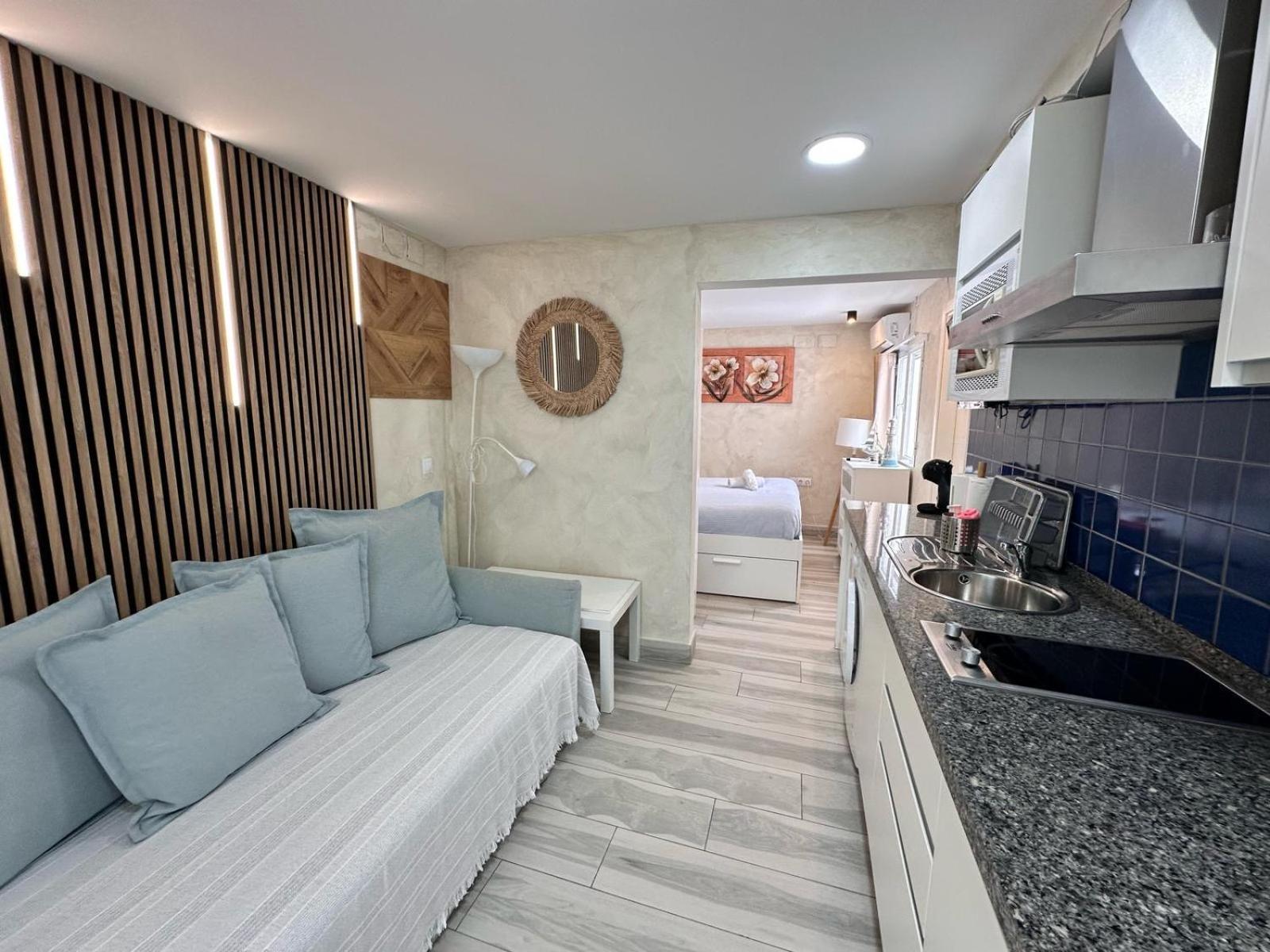 Playa Carihuela Apartamentos El Carmen Torremolinos Eksteriør billede