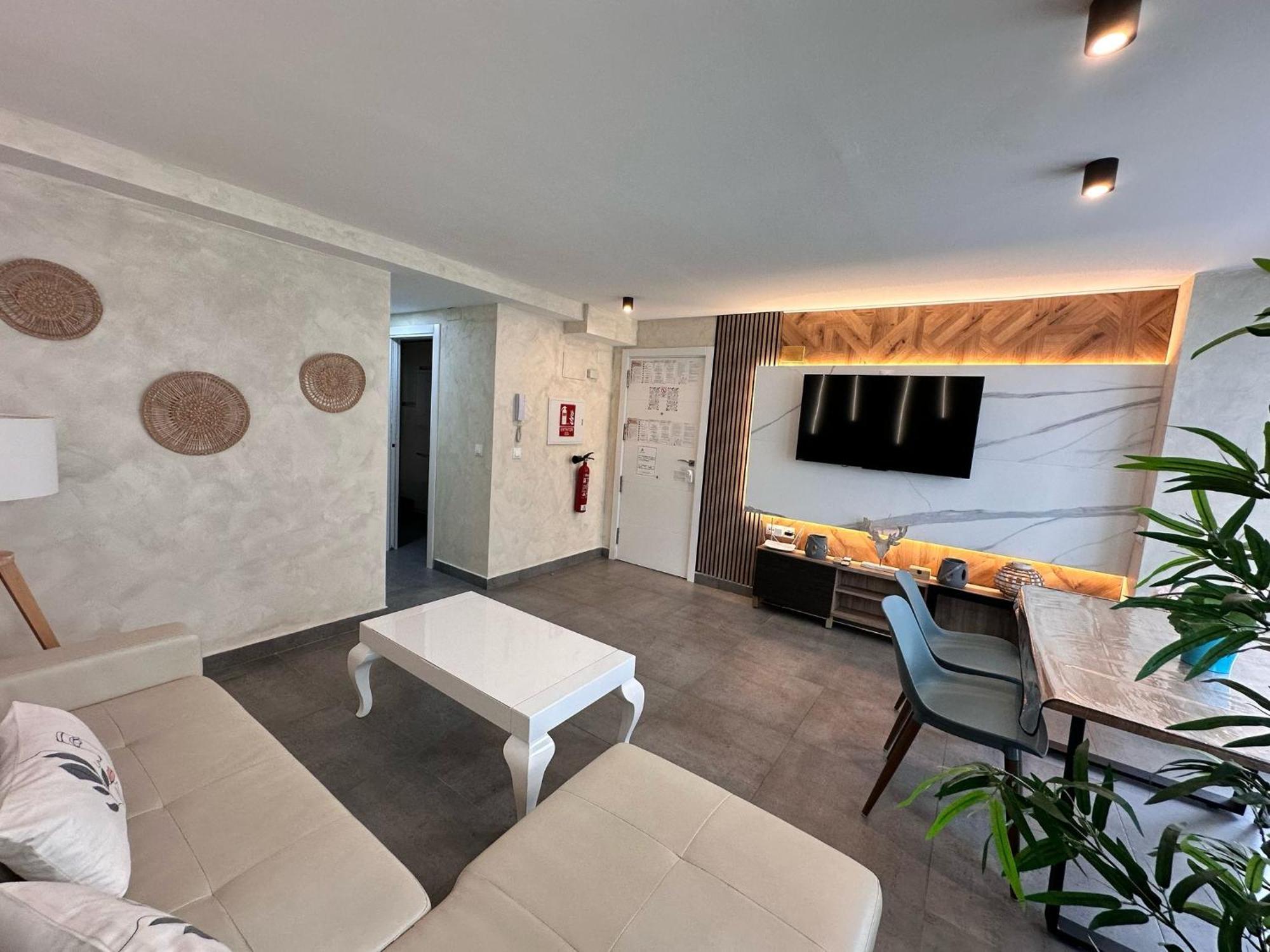 Playa Carihuela Apartamentos El Carmen Torremolinos Eksteriør billede